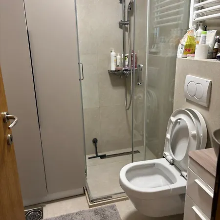 Apartmán Modern Free Parking , Near Center, Shopping Center Big, Clinical Center Of Montenegro And Quarter Podgorica
