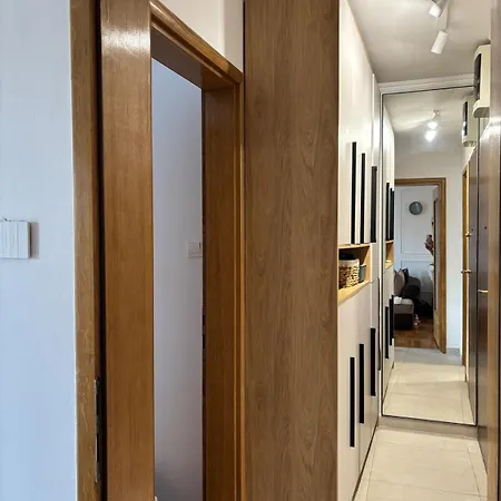 Apartmán Modern Free Parking , Near Center, Shopping Center Big, Clinical Center Of Montenegro And Quarter Podgorica