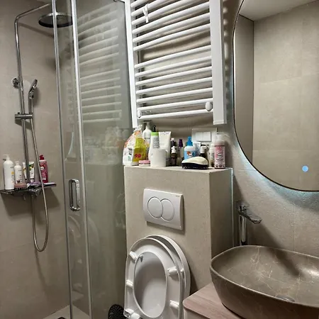 Apartmán Modern Free Parking , Near Center, Shopping Center Big, Clinical Center Of Montenegro And Quarter Podgorica